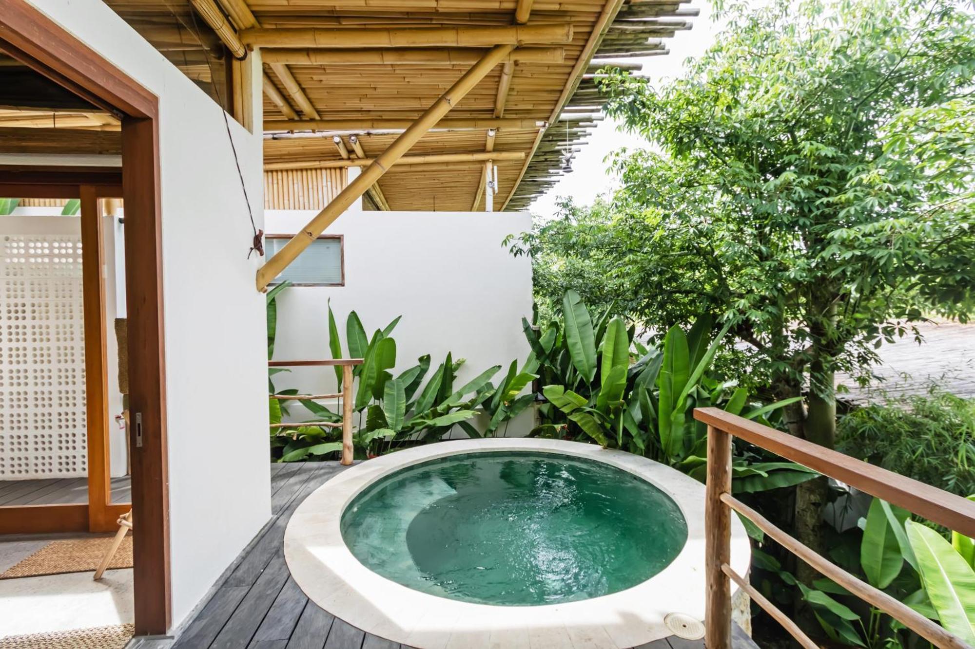 Jellyfish Villas Bingin Beach أُلُواتو المظهر الخارجي الصورة